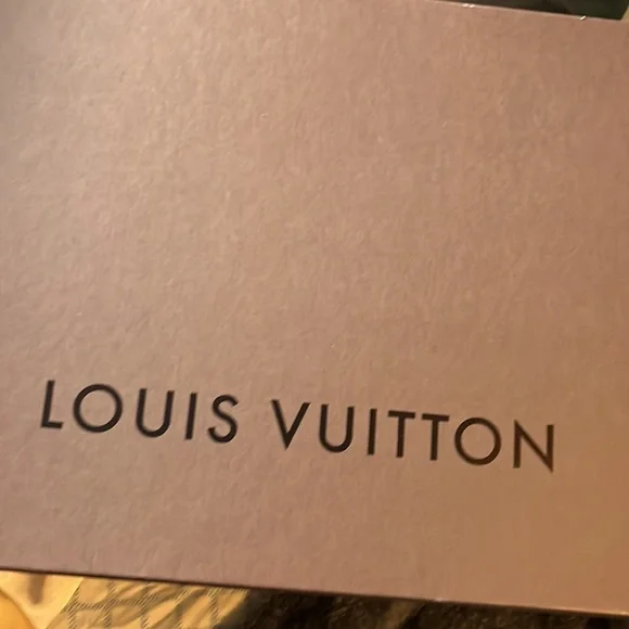 - 🔥SALE 🩷Gorgeous Authentic Louis Vuitton retiro pm monogram 🩷
